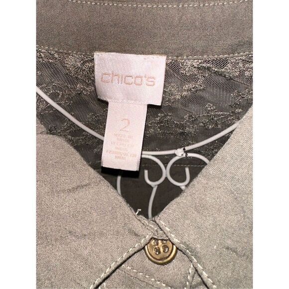 GOOD CONDITION CHICO’S Dreama Lace Button-Down Top size 2 (MEDIUM) green - Picture 4 of 9